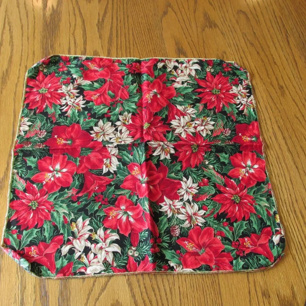 Joan Messmore Christmas Napkins Poinsettia Amaryllises Cranston set of 7 Vintage